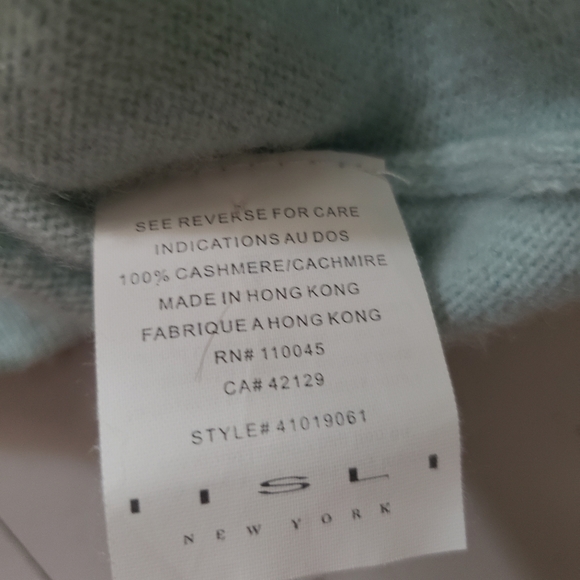 IISLI Sweater - Picture 4 of 6